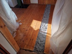 Foukaná izolace - kvalitní zateplení podlah, střech i těžce přístupných prostor.