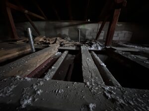 Zateplení historické budovy v Žatci - Ekoizolace - rychlé, zdravé a ekonomické zateplení foukanou izolací